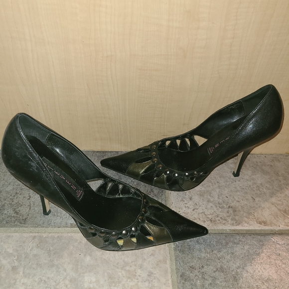 Y2K size 8 Steven by Steve Madden pointy black pumps (fits more like a 7.5) - Picture 1 of 5